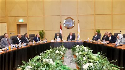 وزير الصناعة والنقل يترأس أعمال الجمعية العمومية العادية لشركة قناة السويس لتنمية الموانئ البحرية