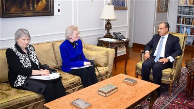 وزير الخارجية يلتقي بقادة مجموعة الحكماء The Elders الداعمة للسلام