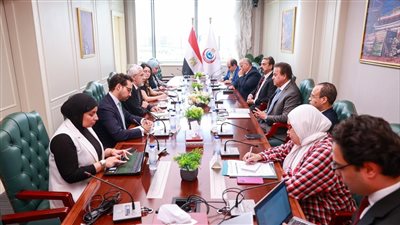 وزير الصحة يستقبل مستشار الرئيس الكولومبي لتعزيز التعاون في تقديم المساعدات الطبية للأشقاء الفلسطينيين في قطاع غزة