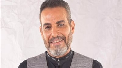 أحمد عبدالعزيز ضيف «ستوديو إكسترا».. الليلة