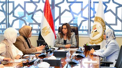 عوض تتابع جهود رصد وتحسين جودة الهواء والمياه لحماية البيئة ومواكبة التغيرات البيئية