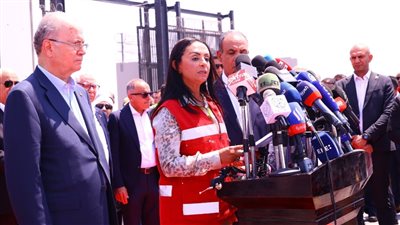 من أمام معبر رفح.. وزيرة التضامن تطلق نداءً إنسانيًا لإدخال كافة المساعدات المصرية 