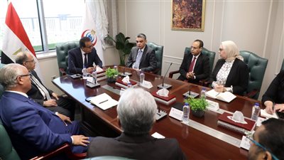 وزير الصحة يعقد اجتماعًا مع مجموعة BDR الهندية وشركة المستقبل للصناعات الدوائية لدعم توطين صناعة الدواء