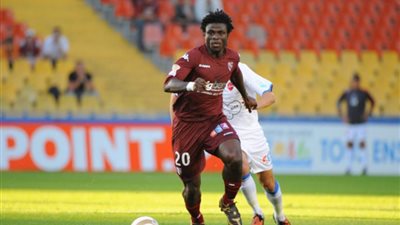 وفاة مهاجم الزمالك السابق رزاق أوتوموتيسي عن 39 عاما