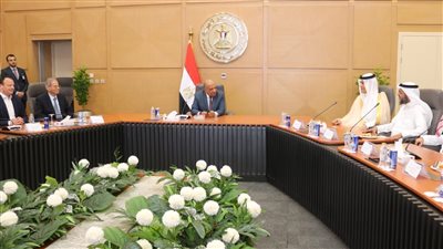 وزير الكهرباء والطاقة المتجددة يشهد توقيع مذكرة تفاهم لتطوير وتحديث مركز أبحاث الجهد الفائق (EHVRC)