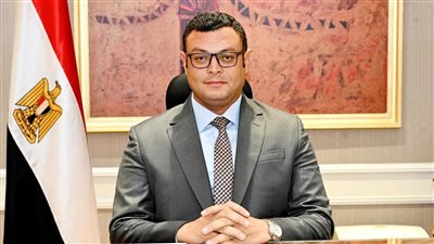 وزير الإسكان يتابع موقف المشروعات السكنية والمرافق والخدمات بمدينة قنا الجديدة