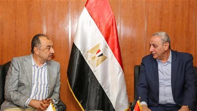  وزير قطاع الأعمال العام يلتقي محافظ الغربية وأعضاء مجلس النواب