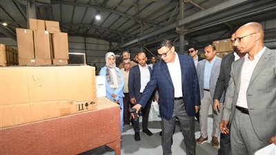 وزير الإسكان يتفقد محطة الصرف الصحي رقم (12) بمنطقة الأندلس في التجمع الثالث بمدينة القاهرة الجديدة
