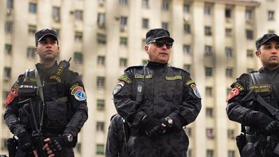 عصابة مخدرات تلجأ لحيلة شيطانية لإشغال الشرطة.. ماذا فعلت؟