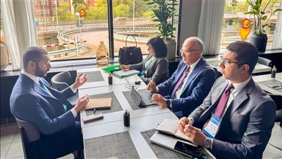 وزير الري يلتقي مساعد وزير الخارجية الإماراتى لشئون الطاقة والاستدامة ضمن فعاليات 