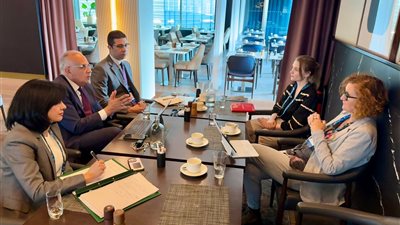 وزير الري يلتقي مديرة المياه بوزارة البيئة والمناخ الألمانية ضمن فعاليات 