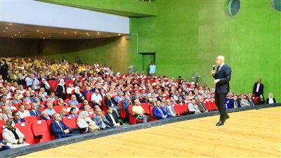 وزير التربية والتعليم يعقد سلسلة لقاءات مع ٤ آلاف من مديري التعليم الثانوي والمدارس الثانوية على مستوى الجمهورية 