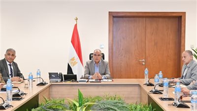 وزير الري يتابع حالة الري بالمحافظات خلال فترة أقصى الاحتياجات المائية وموقف إيراد نهر النيل