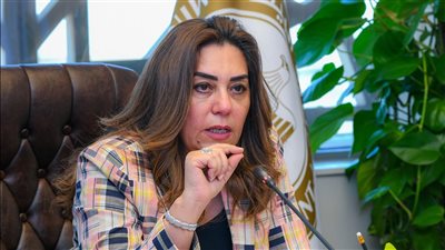 وزيرة التنمية المحلية والقائم بأعمال وزير البيئة تصدر قراراً بتنظيم صيد الطيور البرية في عدد من المحافظات المصرية