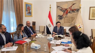 وزير الثقافة يبحث مع المدير الإقليمي لليونسكو في القاهرة تطوير المتاحف والتعاون في مجالات الذكاء الاصطناعي 