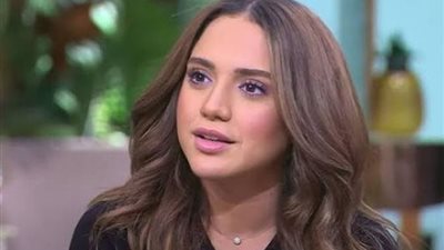 رنا رئيس تخضع لعملية جراحية بعد تعرضها لمضاعفات صحية