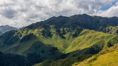 تكوين صخري غامض يشعل الجدل.. والعلم يكشف أسراره