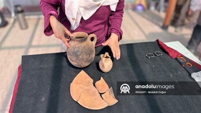 اكتشاف أوانٍ منزلية عمرها 3500 عام وسط تركيا