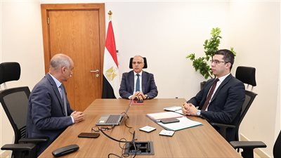 وزير الري يتابع أعمال تطوير برامج الرصد والمراقبة والتشغيل بالسد العالي وأعمال الصيانة الجارية لخزان أسوان