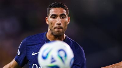 توتر جديد بين باريس سان جيرمان وأشرف حكيمي بسبب الكرة الذهبية