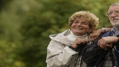 الجنس والعمر البيولوجي.. لماذا يشيخ الرجال والنساء بشكل مختلف؟