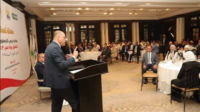 وزير العمل يفتتح ورشة تثقيفية عن قانون العمل الجديد و