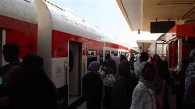 الهيئة القومية لسكك حديد مصر تُسيّر الرحلة السادسة عشر لقطارات العودة الطوعية للأشقاء السودانيين إلى وطنهم