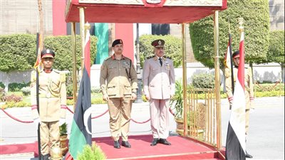 الفريق أحمد خليفة رئيس أركان حرب القوات المسلحة يلتقى رئيس الأركان العامة للجيش الليبى