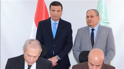 وزير الزراعة يشهد توقيع بروتوكول تعاون بين 