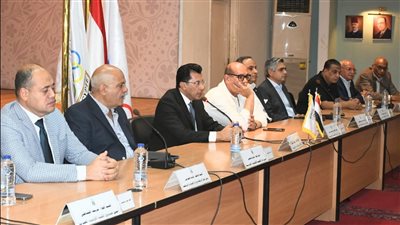 وزير الرياضة ورئيس اللجنة الأولمبية يناقشان استعدادات الأولمبياد