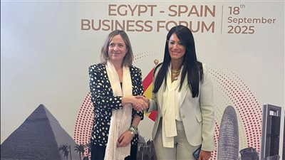 المشاط تلتقي وزيرة الدولة للتجارة بمملكة إسبانيا خلال فعاليات منتدى الأعمال المصري الإسباني