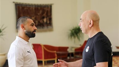 قبل حفل الكرة الذهبية.. حسام حسن يوجه رسالة خاصة لمحمد صلاح