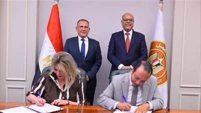 وزير العمل يشهد توقيع بروتوكول تعاون مع الاتحاد المصري للغرف السياحية