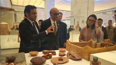 رئيس جمهورية سنغافورة يزور المتحف القومي للحضارة المصرية