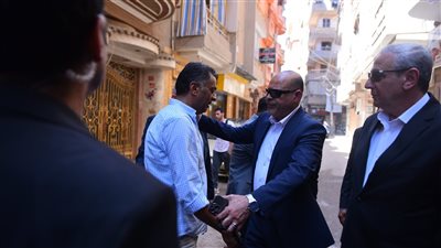  وزير العمل ومحافظ الغربية يزوران المصابين ضحايا حادث حريق مصنع بالمحلة الكبرى 