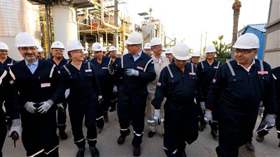 وزير البترول يتفقد مشروعات التطوير وزيادة الإنتاج وترشيد الطاقة بشركة العامرية لتكرير البترول