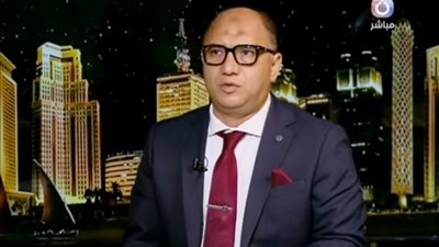 رسوم البليت خطر يهدد الاقتصاد.. رجال الصناعة يفتحون النار على وزير الاستثمار ويناشدون الفريق كامل