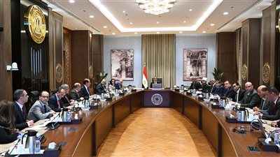 رئيس الوزراء يترأس اجتماع اللجنة العليا للحج