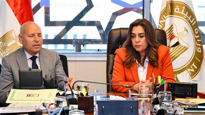 وزيرة التنمية المحلية تجتمع مع محافظ القاهرة لبحث سبل وإجراءات النقل الآمن لمجزر البساتين إلى ١٥ مايو 