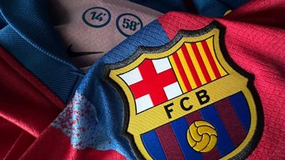 إيرادات تقترب من المليار وخسارة غير متوقعة تضرب برشلونة