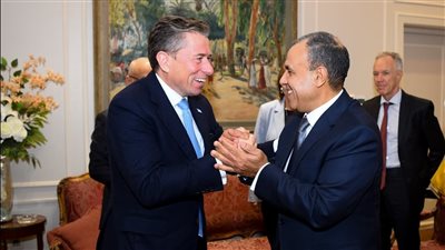 وزير الخارجية يستقبل وكيل الأمين العام للشئون الإنسانية