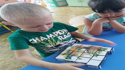 دراسة تكشف تأثير نمط اللعب في الطفولة على القدرات المكانية لدى المراهقين