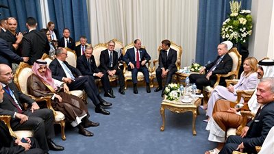 السيسي: قمة شرم الشيخ تحمل رسالة واحدة.. كفى حربا ومرحبا بالسلام