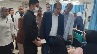تنفيذًا لتوجيهات عبدالغفار.. نائب وزير الصحة يتفقد منشآت صحية بالفيوم ويستمع لمقترحات المواطنين والفرق الطبية