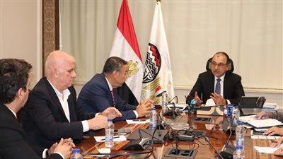 وزير قطاع الأعمال يستقبل رئيس مجموعة اروجلو العالمية لبحث فرص الاستثمار والتعاون 