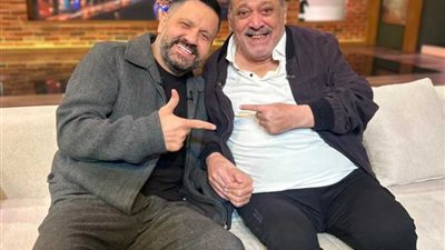 بعد أزمة حلقة عزة سعيد.. إدوارد يكرم ضياء الميرغني في برنامجه