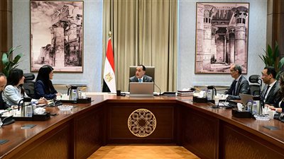 رئيس الوزراء يتابع الموقف التنفيذي لمراكز البيانات الحكومية