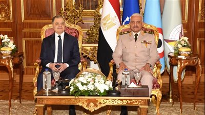 الفريق أول عبد المجيد صقر القائد العام للقوات المسلحة وزير الدفاع والإنتاج الحربى يستقبل اللواء محمود توفيق وزير الداخلية ووفد من قيادات الشرطة لتقديم التهنئة بمناسبة الإحتفال بالذكرى الثانية والخمسين