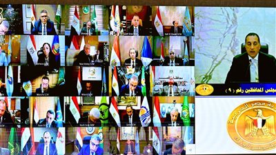 مسئولو جهاز تنمية المشروعات يستعرضون عددا من الأنشطة المختلفة والخريطة الاستثمارية بالمحافظات وملامح الاستراتيجية الوطنية للحرف اليدوية