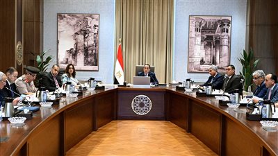 رئيس الوزراء يترأس اجتماع اللجنة الرئيسية لتقنين أوضاع الكنائس والمباني الخدمية التابعة لها